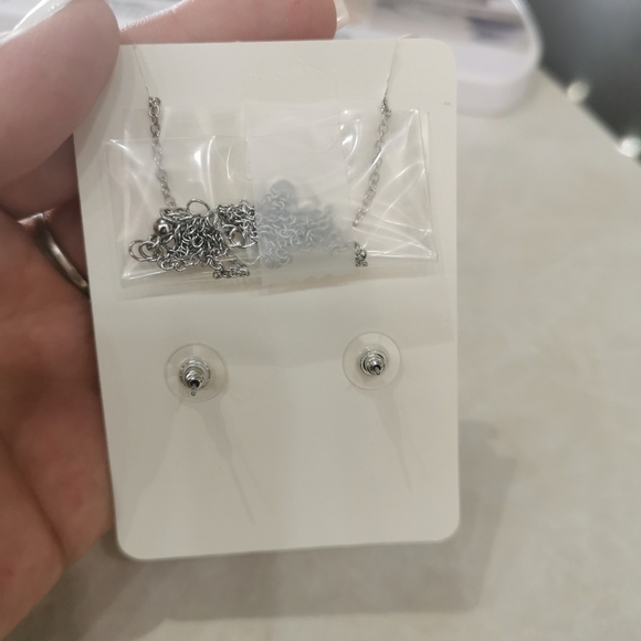 Amelia Rue Natural Amethyst Set BNIB - Picture 6 of 7